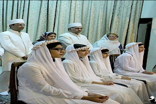 Традиционална зороастријска одећа, комбинација лепоте и једноставности