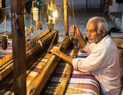 Дараи ткање, тканина са шареним и упечатљивим шарама