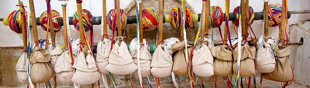 Дараи ткање, тканина са шареним и упечатљивим шарама