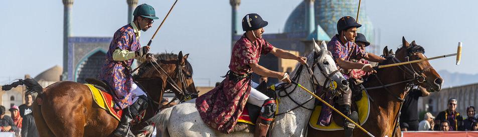Историја и традиције пола, древне иранске игре